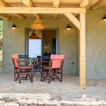 فيلة Koukounari At Chionata *