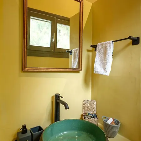 Koukounari At Chionata *