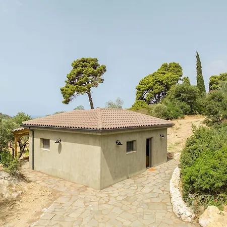 Koukounari At Chionata Willa